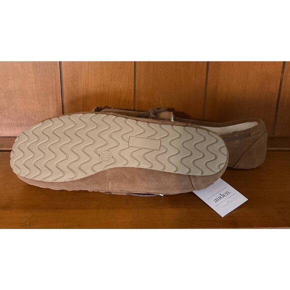 NWT Auden Size 10 Suede Slippers with Faux Fur Lining - Picture 2 of 4